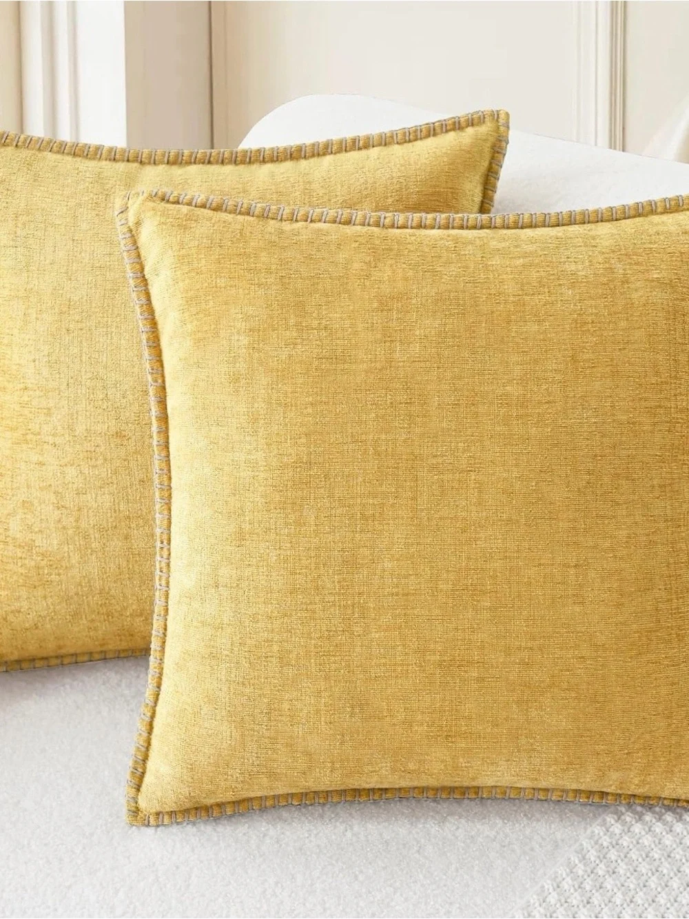 Chic Design Gold Decorative Pillow Covers